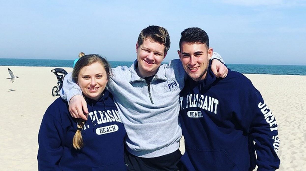 Photo of Michael Peysakhov with his friend and girlfriend at the beach