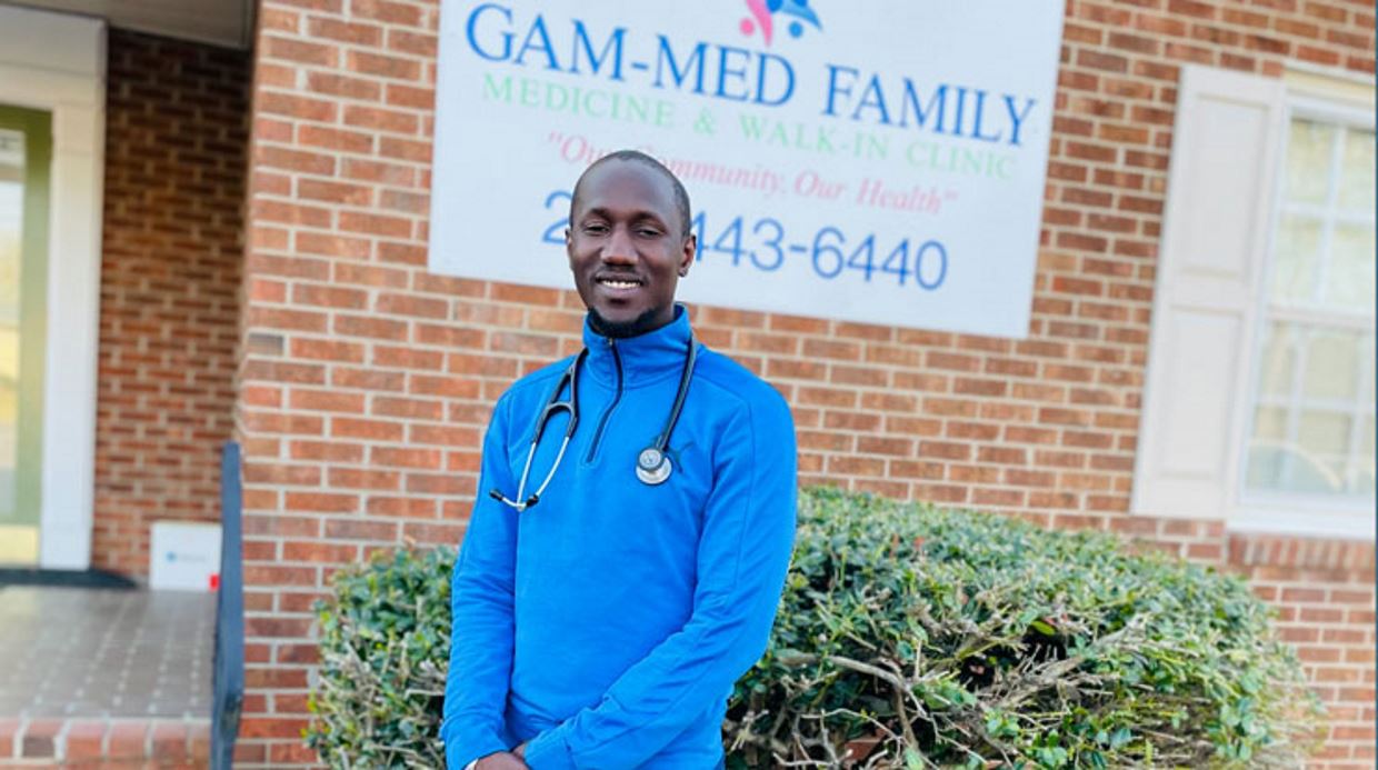 Sheik Faye, MPAS ’18, MBA ’21, opens his own clinic